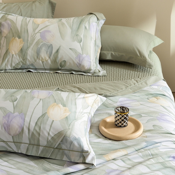 91家纺网 家纺一手货源 找家纺 立奥被业 2026新品冰丝棉夏被四件套竹节纱夏被四件套 翠袖黄冠-绿