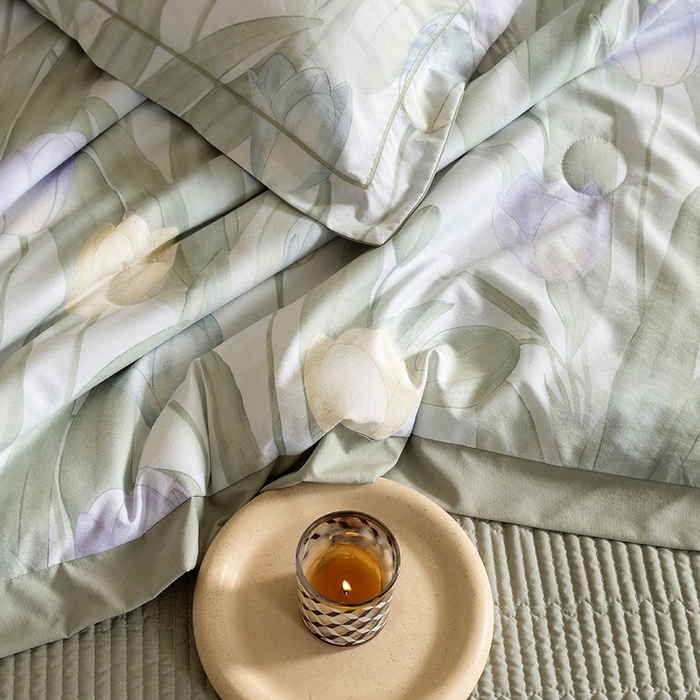 91家纺网 家纺一手货源 找家纺 立奥被业 2026新品冰丝棉夏被四件套竹节纱夏被四件套 翠袖黄冠-绿