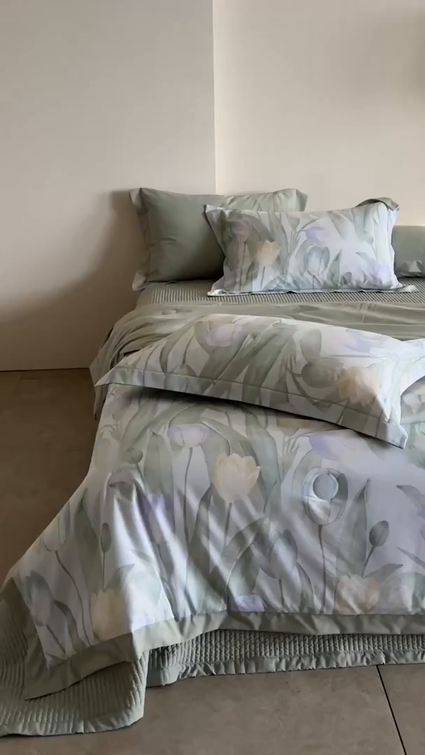 91家纺网 家纺一手货源 找家纺 立奥被业 2026新品冰丝棉夏被四件套竹节纱夏被四件套 翠袖黄冠-绿