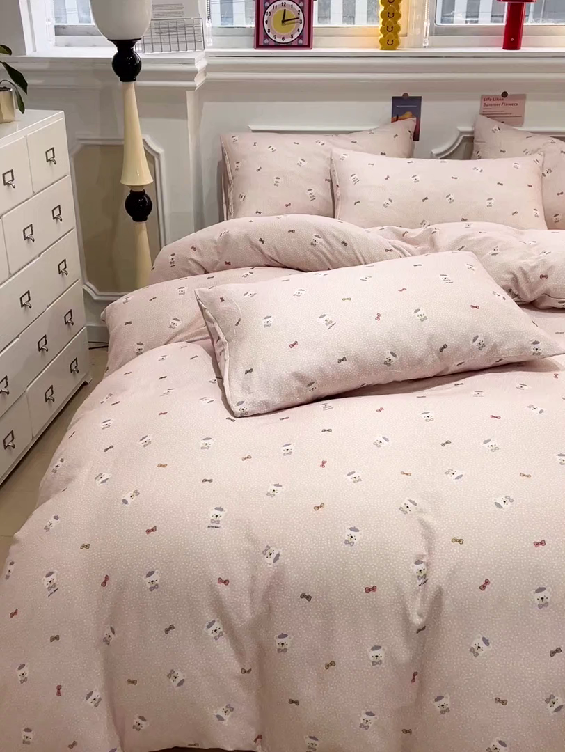 91家纺网 家纺一手货源 找家纺 亿梵家居 2026新款A类母婴级有氧纯棉印花双面全棉双层纱四件套-床拍图知梦