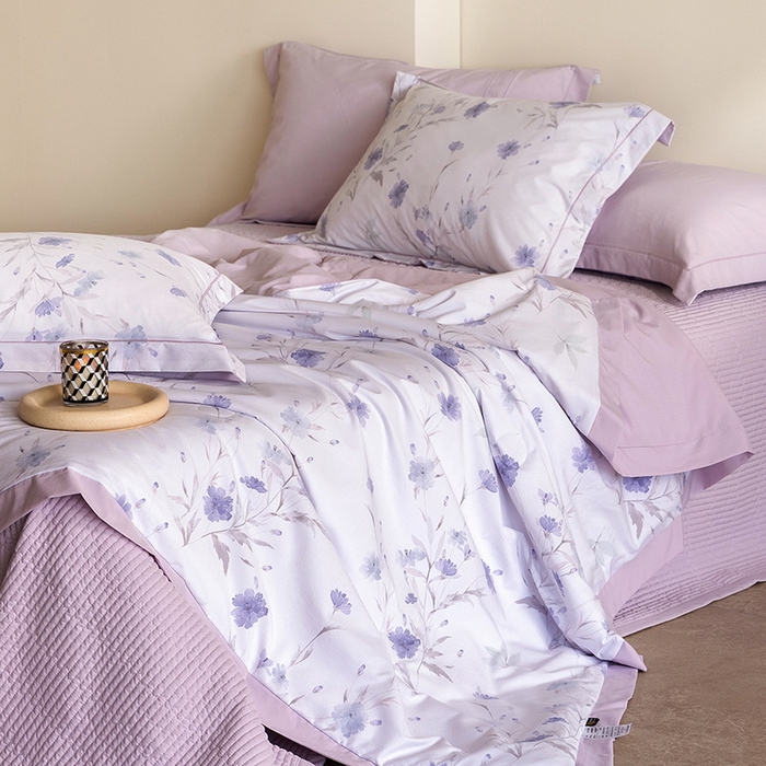 91家纺网 家纺一手货源 找家纺 立奥被业 2026新品冰丝棉夏被四件套竹节纱夏被四件套 翠韵春晓-紫