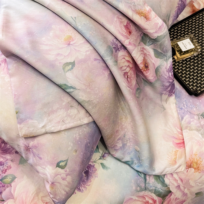 91家纺网 家纺一手货源 找家纺 优贝家纺 2026新款100%莱赛尔天丝面料数码印花四件套 粉红桃花