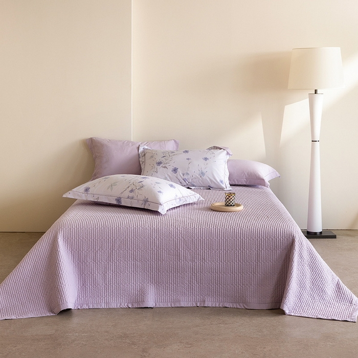 91家纺网 家纺一手货源 找家纺 立奥被业 2026新品冰丝棉夏被四件套竹节纱夏被四件套 翠韵春晓-紫