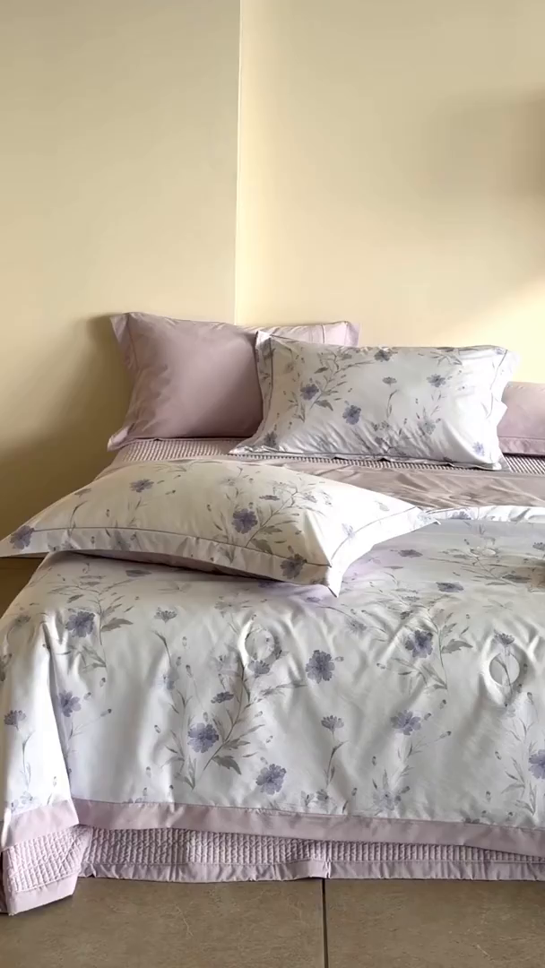 91家纺网 家纺一手货源 找家纺 立奥被业 2026新品冰丝棉夏被四件套竹节纱夏被四件套 翠韵春晓-紫