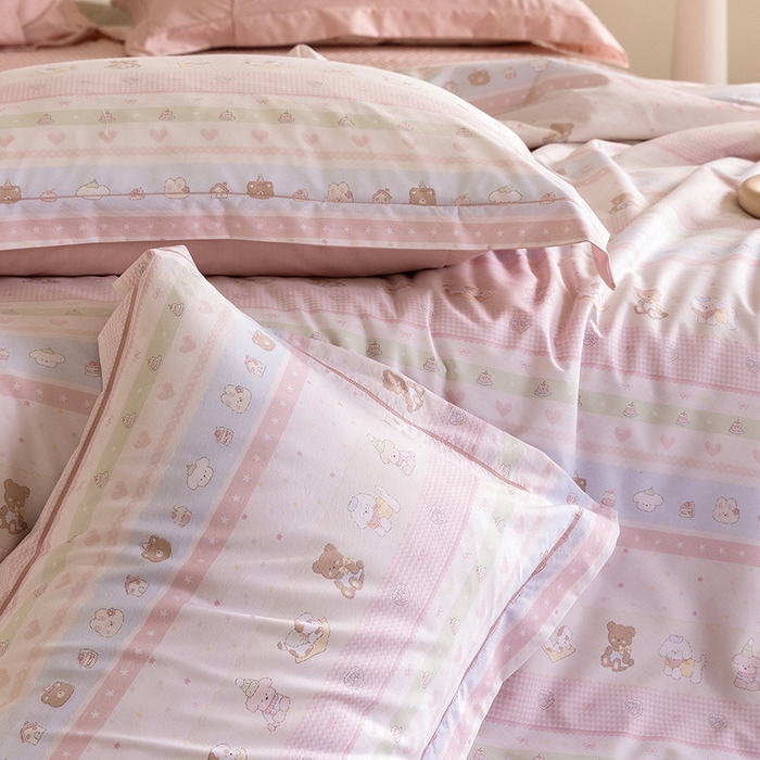 91家纺网 家纺一手货源 找家纺 立奥被业 2026新品冰丝棉夏被四件套竹节纱夏被四件套 动物乐园-粉