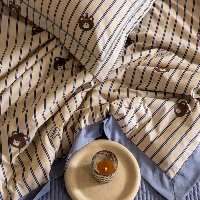 91家纺网 家纺一手货源 找家纺 立奥被业 2026新品冰丝棉夏被四件套竹节纱夏被四件套 欢乐熊宝-蓝