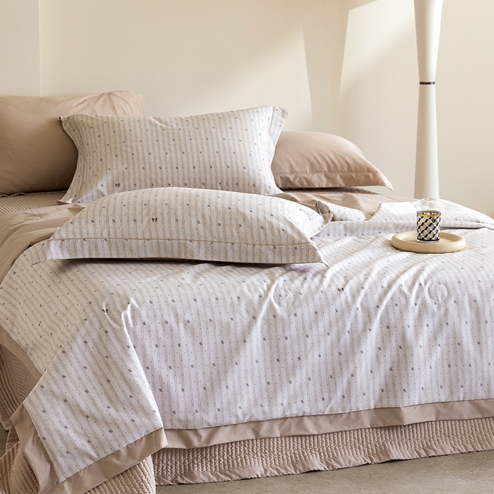 91家纺网 家纺一手货源 找家纺 立奥被业 2026新品冰丝棉夏被四件套竹节纱夏被四件套 结梦浮点-咖