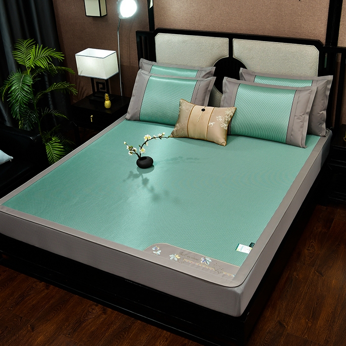 91家纺网 家纺一手货源 找家纺 小牛席业 2026新款小千鸟格枫叶款（床笠款）抗菌席凉席藤席冰藤席冰丝席草席竹席乳胶席凉感豆豆席 小千鸟格-枫叶抗菌席（床笠款）绿色