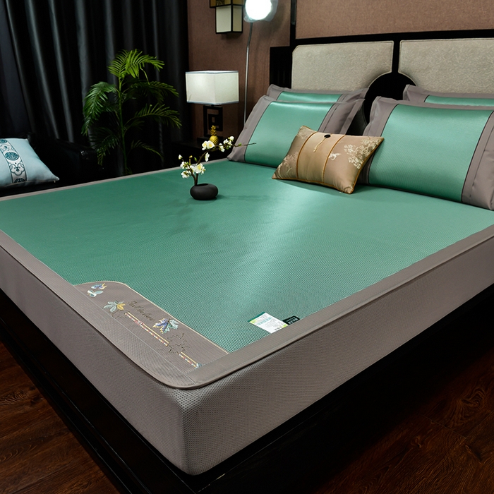 91家纺网 家纺一手货源 找家纺 小牛席业 2026新款小千鸟格枫叶款（床笠款）抗菌席凉席藤席冰藤席冰丝席草席竹席乳胶席凉感豆豆席 小千鸟格-枫叶抗菌席（床笠款）绿色