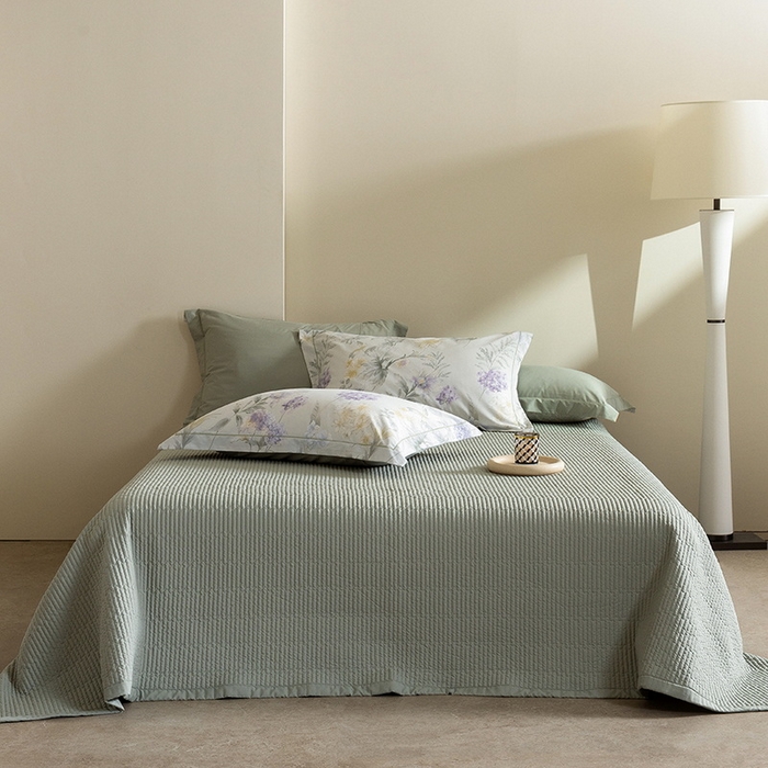 91家纺网 家纺一手货源 找家纺 立奥被业 2026新品冰丝棉夏被四件套竹节纱夏被四件套 静籁之息-绿