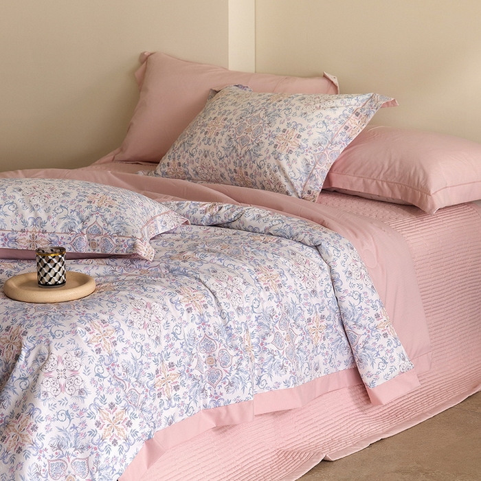 91家纺网 家纺一手货源 找家纺 立奥被业 2026新品冰丝棉夏被四件套竹节纱夏被四件套 克罗之心-粉