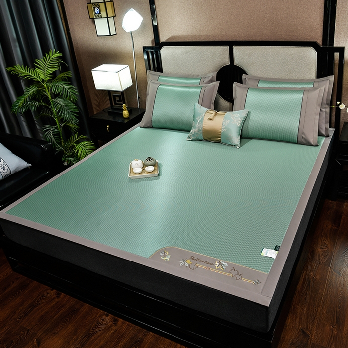 91家纺网 家纺一手货源 找家纺 小牛席业 2026新款小千鸟格枫叶款轻奢风抗菌席凉席藤席冰藤席冰丝席草席竹席乳胶席凉感豆豆席 小千鸟格-枫叶抗菌席（绿色）