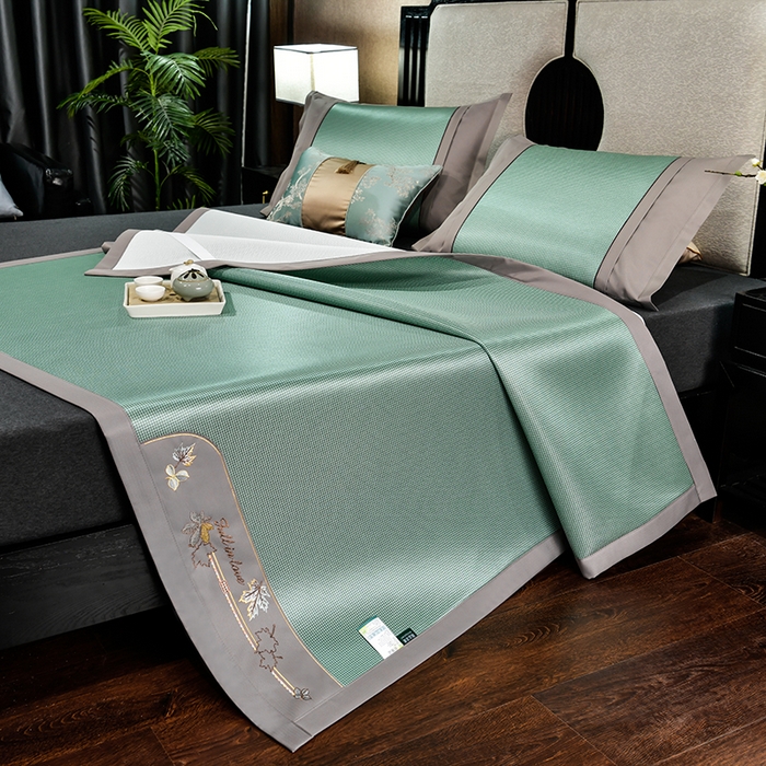 91家纺网 家纺一手货源 找家纺 小牛席业 2026新款小千鸟格枫叶款轻奢风抗菌席凉席藤席冰藤席冰丝席草席竹席乳胶席凉感豆豆席 小千鸟格-枫叶抗菌席（绿色）