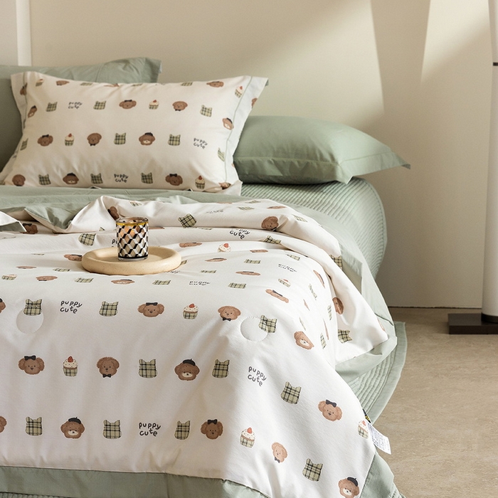 91家纺网 家纺一手货源 找家纺 立奥被业 2026新品冰丝棉夏被四件套竹节纱夏被四件套 萌首星罗-绿