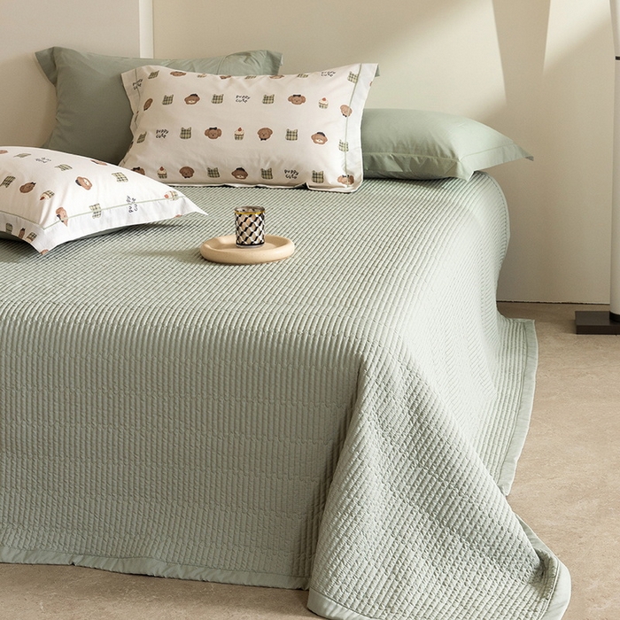 91家纺网 家纺一手货源 找家纺 立奥被业 2026新品冰丝棉夏被四件套竹节纱夏被四件套 萌首星罗-绿