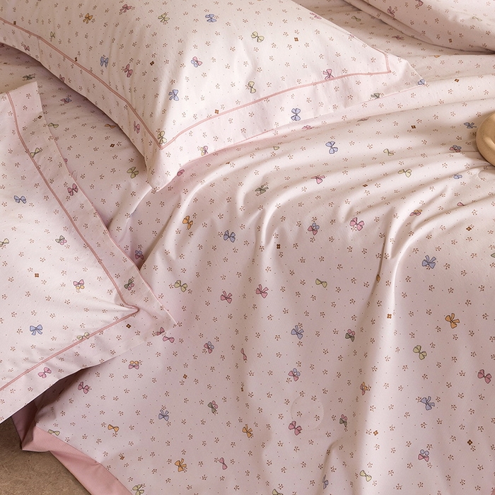 91家纺网 家纺一手货源 找家纺 立奥被业 2026新品冰丝棉夏被四件套竹节纱夏被四件套 芊芊公主-粉