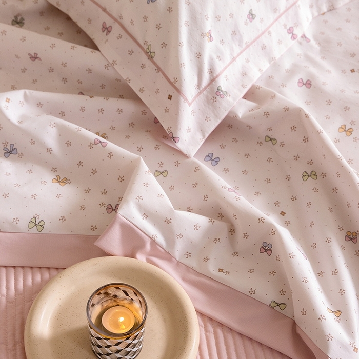 91家纺网 家纺一手货源 找家纺 立奥被业 2026新品冰丝棉夏被四件套竹节纱夏被四件套 芊芊公主-粉