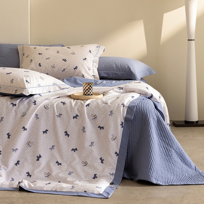 立奥被业 2026新品冰丝棉夏被四件套竹节纱夏被四件套 童梦木马-蓝