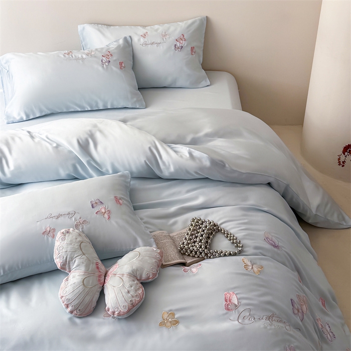 91家纺网 家纺一手货源 找家纺 优贝家纺 2026新款100%莱赛尔天丝面料刺绣四件套-蝶引系列 蝶引-蓝