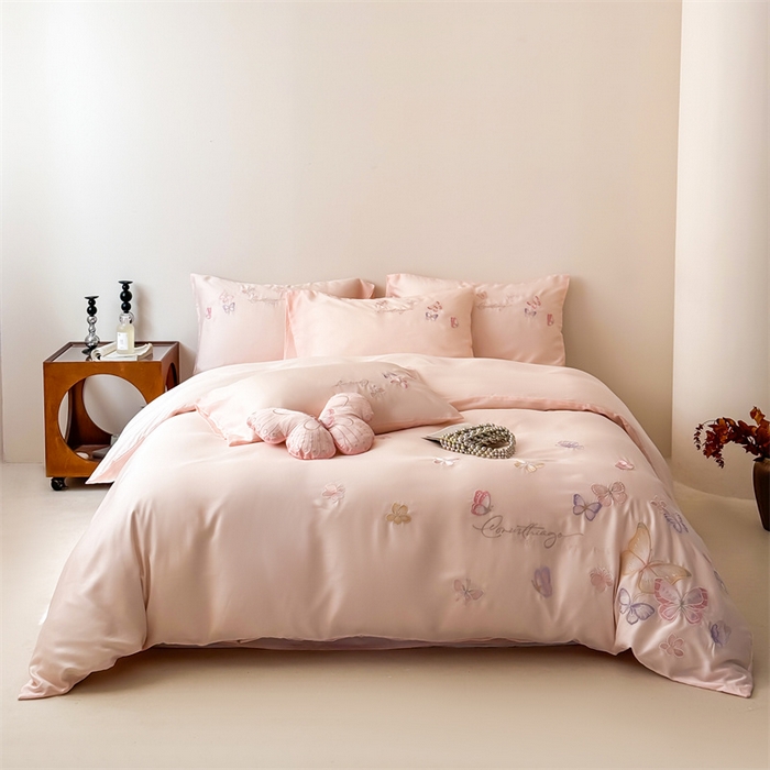 91家纺网 家纺一手货源 找家纺 优贝家纺 2026新款100%莱赛尔天丝面料刺绣四件套-蝶引系列 蝶引-粉