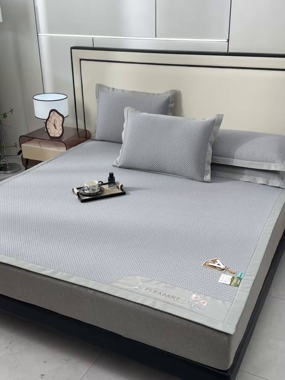 91家纺网 家纺一手货源 找家纺 小牛席业 2026款3D按摩-鲜花冷感豆豆席系列藤席冰藤席冰丝席可机洗凉感冰丝席豆豆席PE霸王藤席 灰色