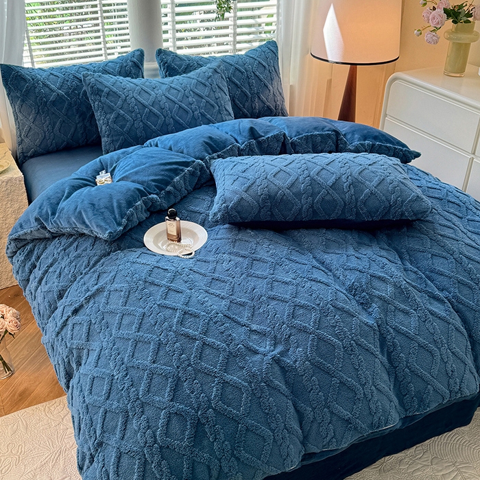 91家纺网 家纺一手货源 找家纺 沐珩家纺 2026新款亲肤舒适加厚保暖塔芙绒牛奶绒系列四件套 莱茵蓝