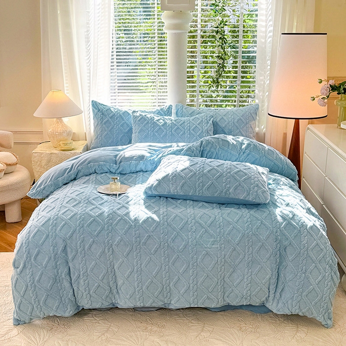 91家纺网 家纺一手货源 找家纺 沐珩家纺 2026新款亲肤舒适加厚保暖塔芙绒牛奶绒系列四件套 冰川蓝