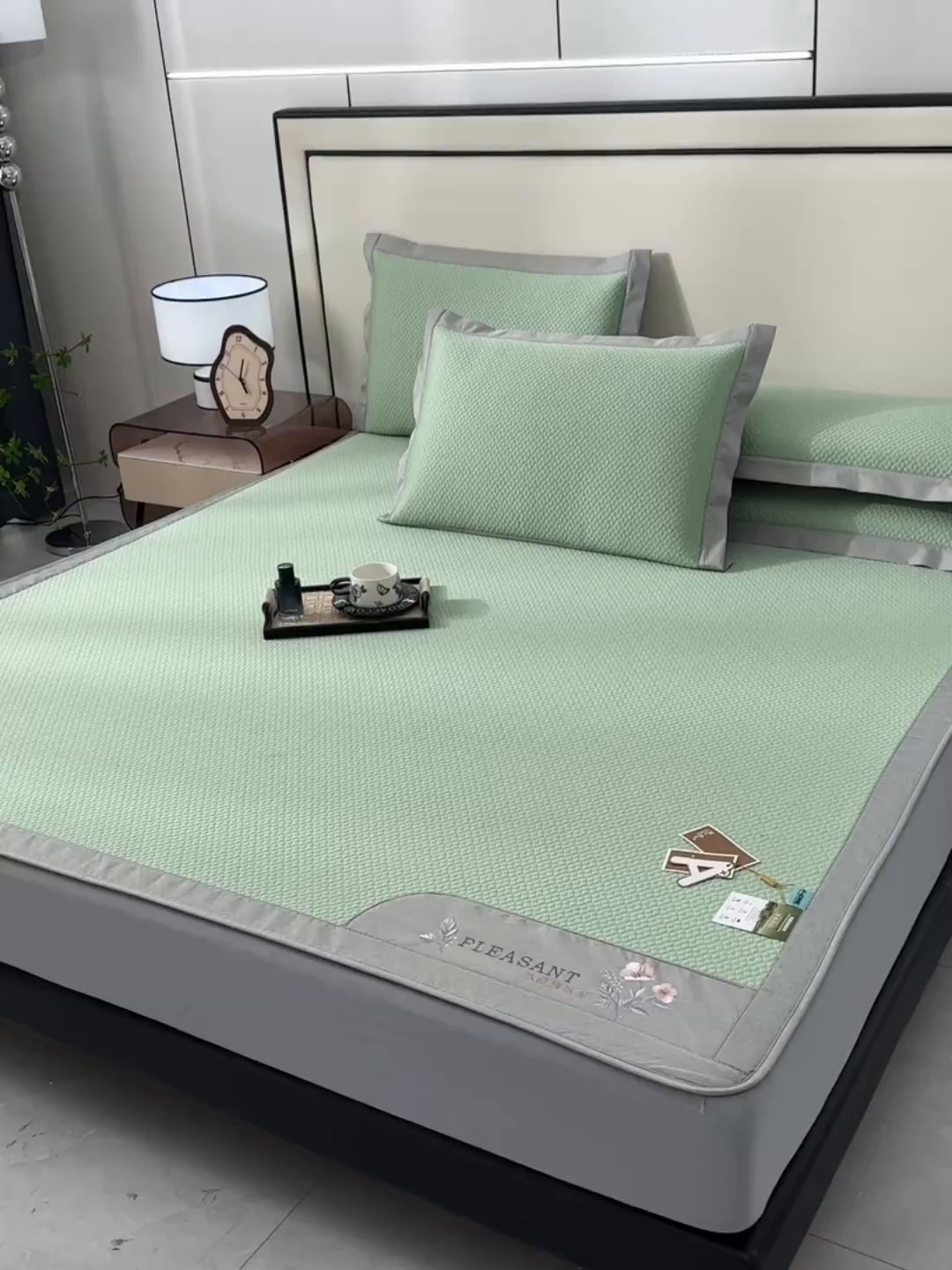 91家纺网 家纺一手货源 找家纺 小牛席业 2026新款3D按摩-鲜花清凉豆豆席系列（床笠款）藤席冰藤席冰丝席可机洗凉感冰丝席豆豆席PE霸王藤席 绿色