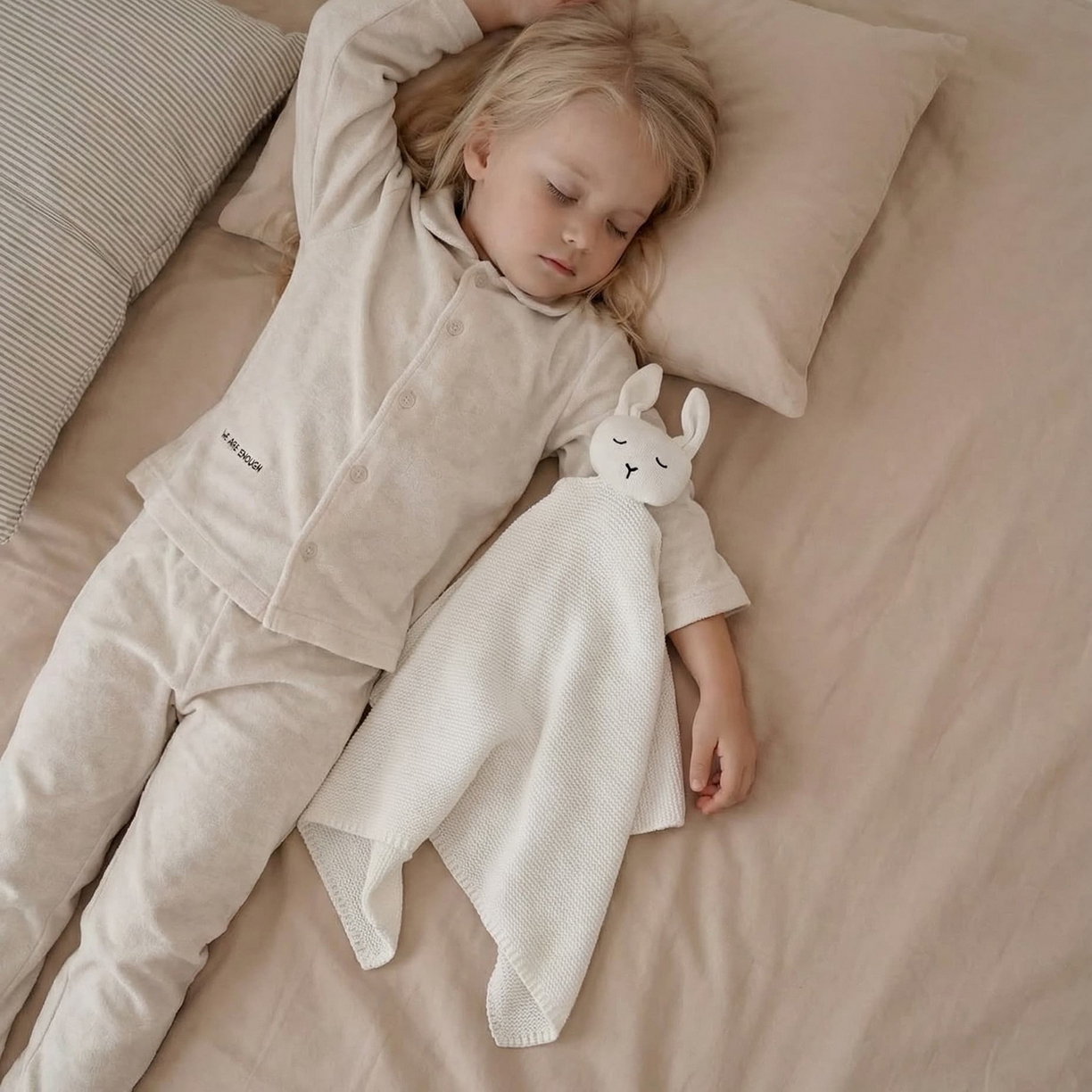 91家纺网 家纺一手货源 找家纺 （总）暖绵绵家纺 2026新款宝宝的好玩伴萌兔安抚巾新生儿陪睡软玩偶-安心兔