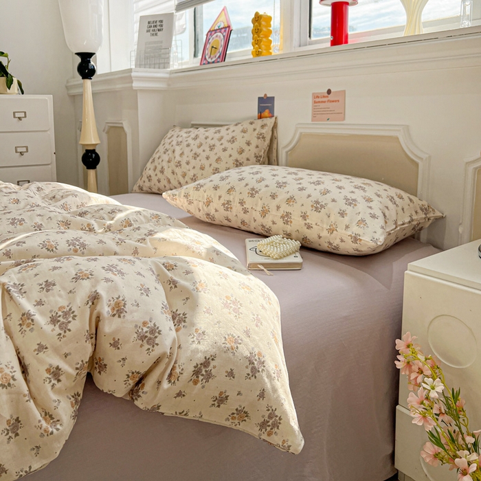 91家纺网 家纺一手货源 找家纺 亿梵家居 2025新款A类母婴级有氧全棉纯棉双层纱纯棉印花四件套-叠拍图晨曦