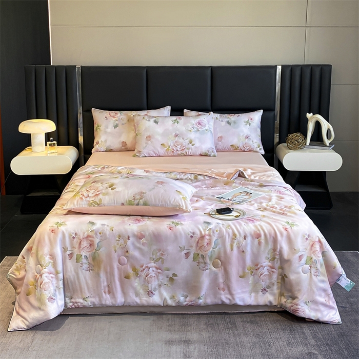 91家纺网 家纺一手货源 找家纺 优贝家纺 2026新款100%莱赛尔天丝面料数码印花天丝夏被四件套 陌上花开-粉