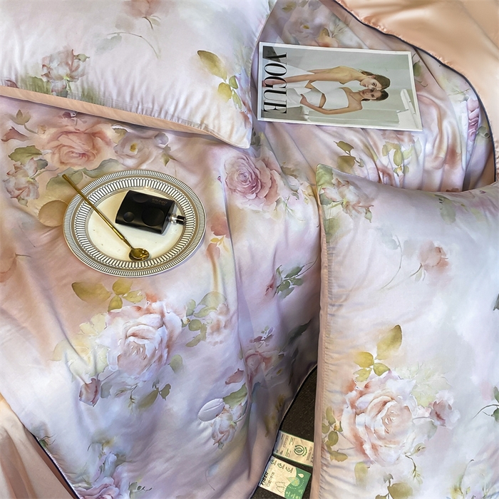 91家纺网 家纺一手货源 找家纺 优贝家纺 2026新款100%莱赛尔天丝面料数码印花天丝夏被四件套 陌上花开-粉