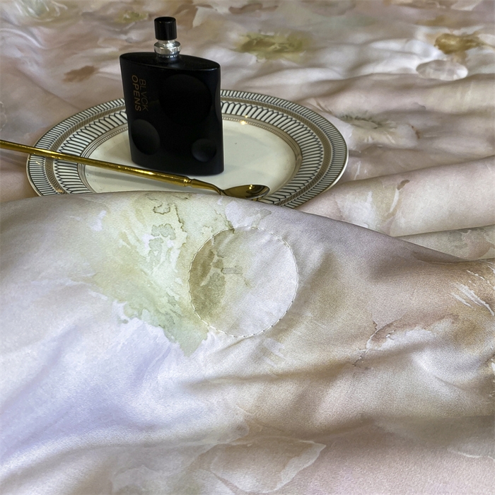 91家纺网 家纺一手货源 找家纺 优贝家纺 2026新款100%莱赛尔天丝面料数码印花天丝夏被四件套 花开半夏