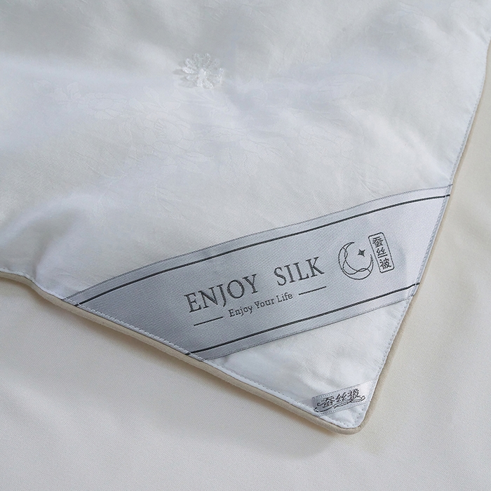 91家纺网 家纺一手货源 找家纺 茧月家纺 2026新款全棉蚕丝被100%柞蚕丝 纯手工蚕丝夏被 国标合格品支持检测 牡丹花-白色