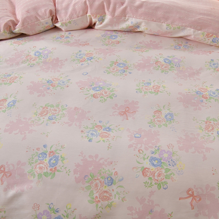 91家纺网 家纺一手货源 找家纺 绘萱家居 2026直播爆款一字绣吊边款纯棉100%全棉四件套印花百分百（喷气高品质） 静听花语-粉