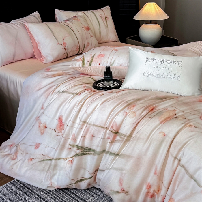 91家纺网 家纺一手货源 找家纺 绒棉世家 2026新款100%莱赛尔天丝面料数码印花四件套 粉色竹花