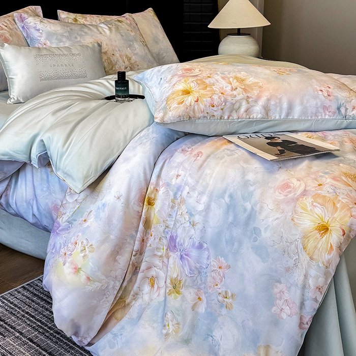 91家纺网 家纺一手货源 找家纺 绒棉世家 2026新款100%莱赛尔天丝面料数码印花四件套 蓝花遍地