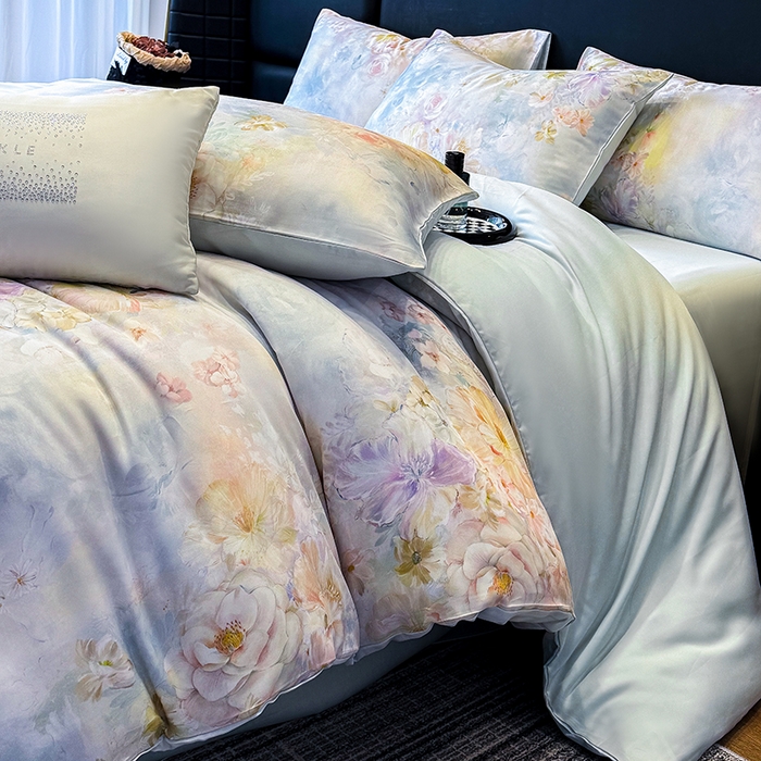 91家纺网 家纺一手货源 找家纺 绒棉世家 2026新款100%莱赛尔天丝面料数码印花四件套 蓝花遍地