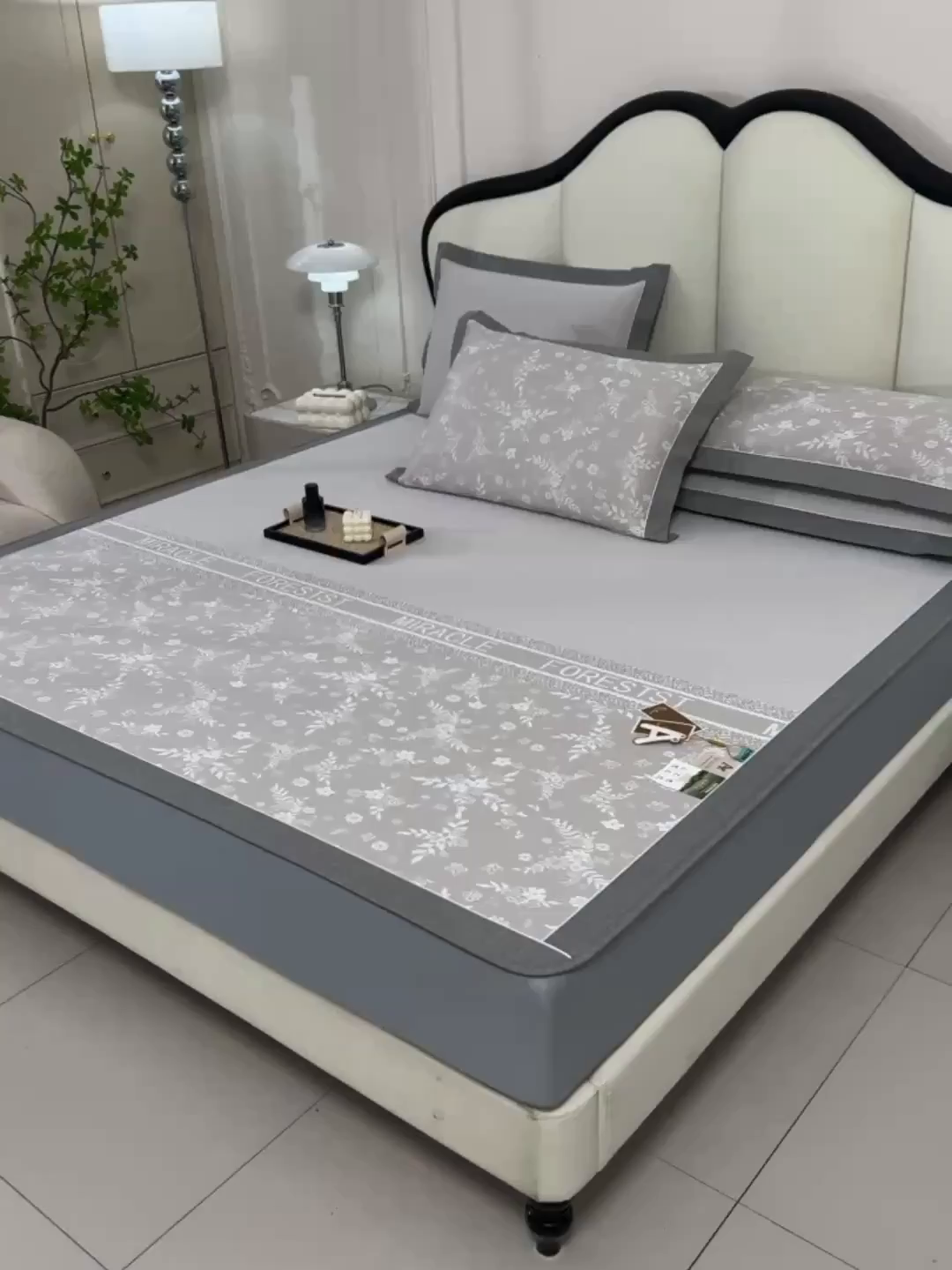 91家纺网 家纺一手货源 找家纺 小牛席业 2026新款半定位小提花小提花凉感冰丝席系列（床笠款）凉席藤席冰藤双面席冰丝席竹席凉席空调席草席三件 香槟