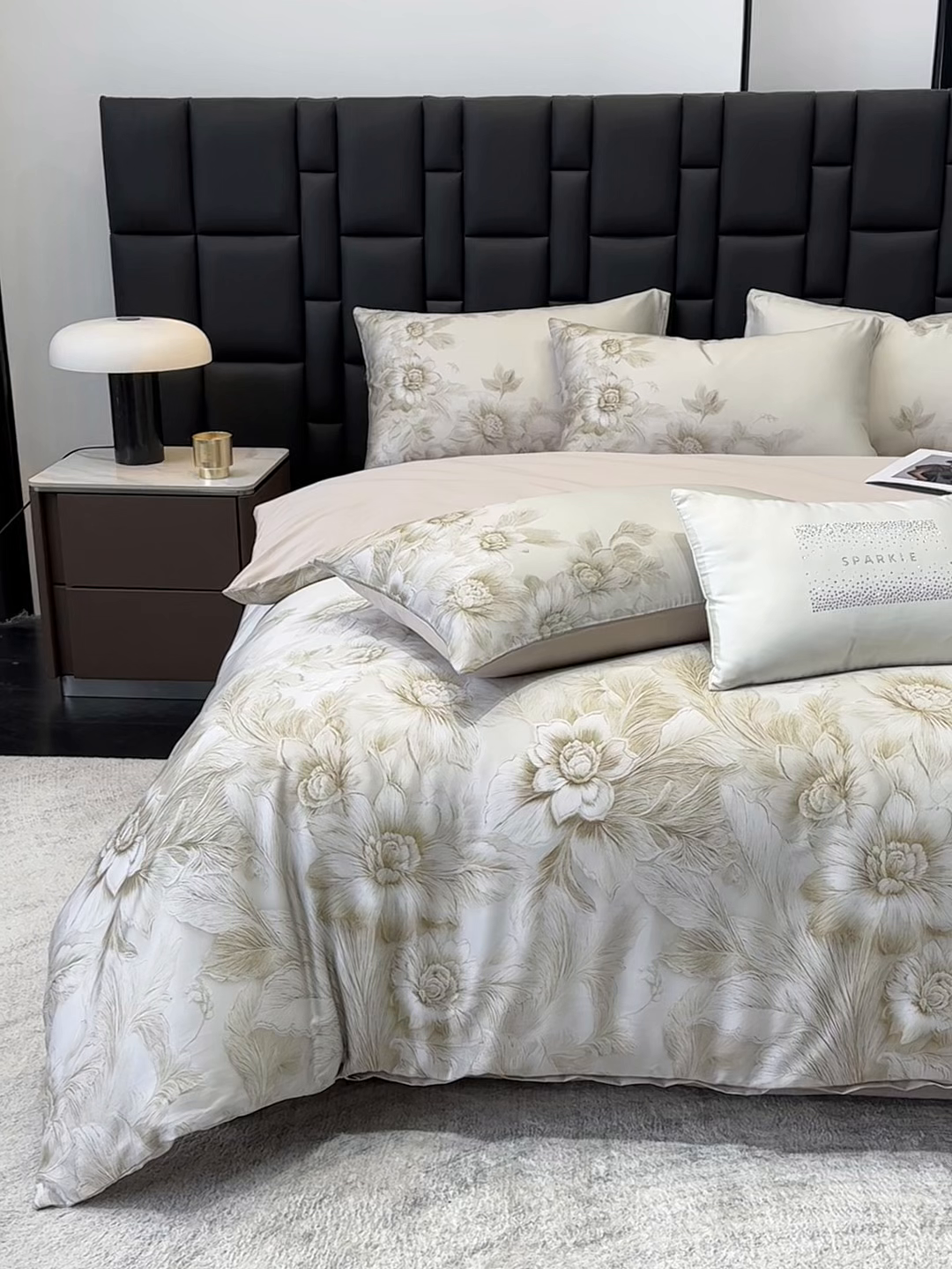 91家纺网 家纺一手货源 找家纺 绒棉世家 2026新款100%莱赛尔天丝面料数码印花四件套 花岛迷你