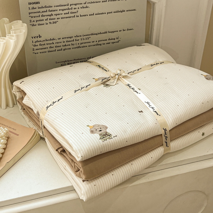 亿梵家居 2025新款A类母婴级有氧全棉纯棉双层纱纯棉印花四件套-叠拍图柯基