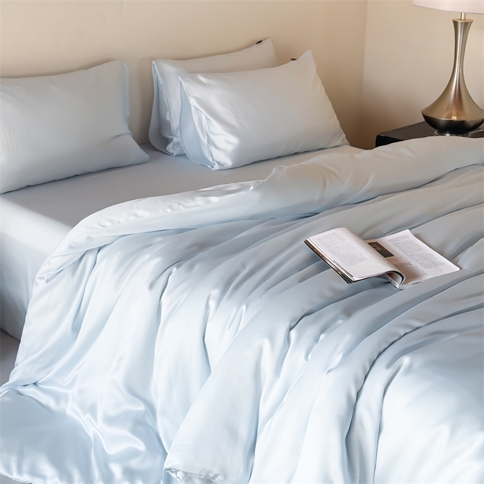 91家纺网 家纺一手货源 找家纺 绒棉世家 2026新款天丝面料纯色100%莱赛尔天丝面料四件套 水波蓝+浅灰