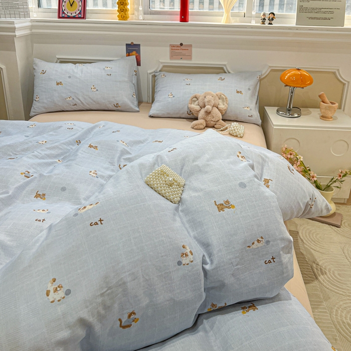 91家纺网 家纺一手货源 找家纺 亿梵家居 2025新款A类母婴级有氧全棉纯棉双层纱纯棉印花四件套-叠拍图猫咪绣球