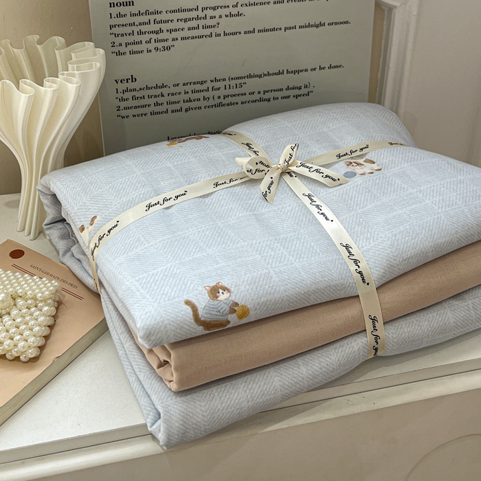 亿梵家居 2025新款A类母婴级有氧全棉纯棉双层纱纯棉印花四件套-叠拍图猫咪绣球