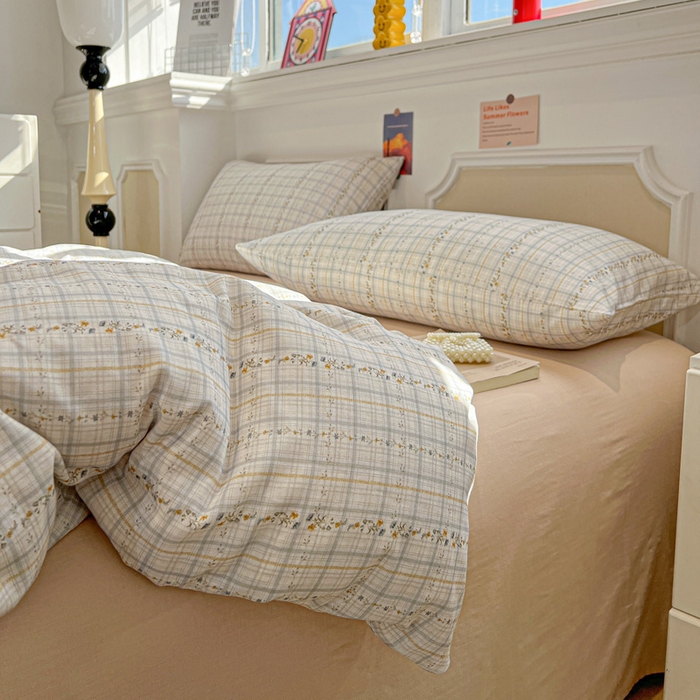 91家纺网 家纺一手货源 找家纺 亿梵家居 2025新款A类母婴级有氧全棉纯棉双层纱纯棉印花四件套-叠拍图浅韵