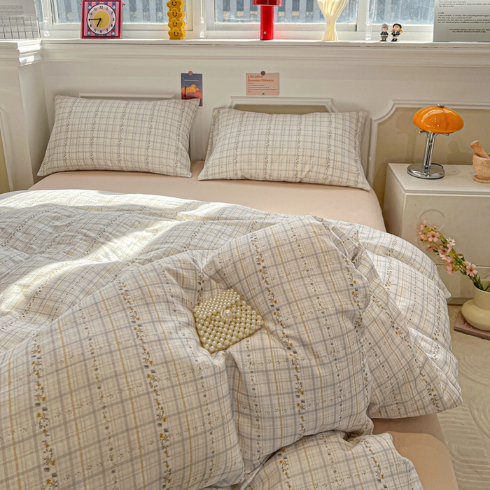 91家纺网 家纺一手货源 找家纺 亿梵家居 2025新款A类母婴级有氧全棉纯棉双层纱纯棉印花四件套-叠拍图浅韵