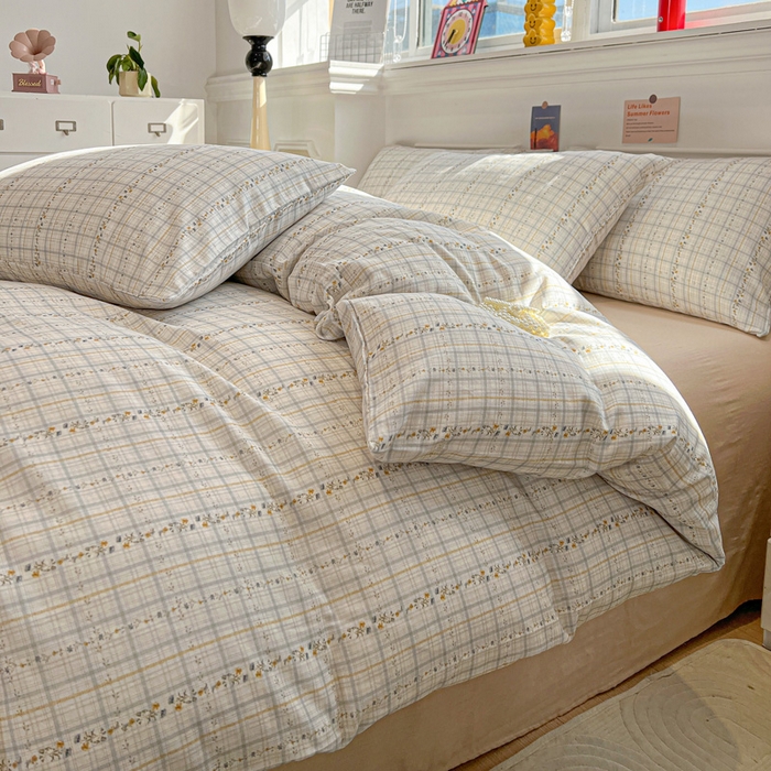 91家纺网 家纺一手货源 找家纺 亿梵家居 2025新款A类母婴级有氧全棉纯棉双层纱纯棉印花四件套-叠拍图浅韵