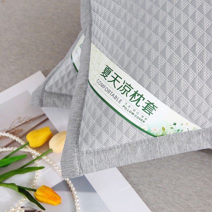 91家纺网 家纺一手货源 找家纺 小牛席业 2026新款7D小三角按摩-冷感豆豆夏凉枕套夏天枕套冰丝枕套竹枕套藤枕套冰藤枕套 灰色