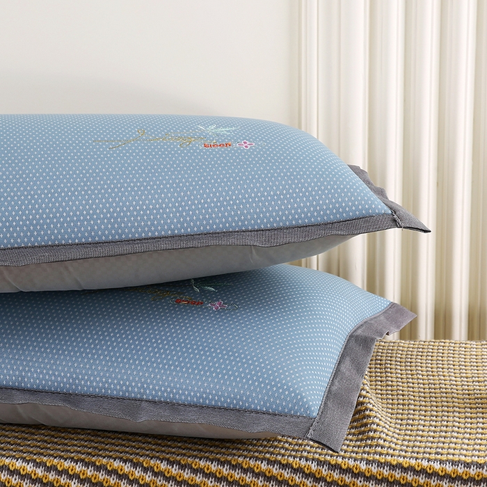 91家纺网 家纺一手货源 找家纺 小牛席业 2026新款冰藤枕套A夏凉枕套系列凉枕套夏天枕套冰丝枕套竹枕套藤枕套冰藤枕套 夏日满天星-绣花凉感枕套（蓝色）