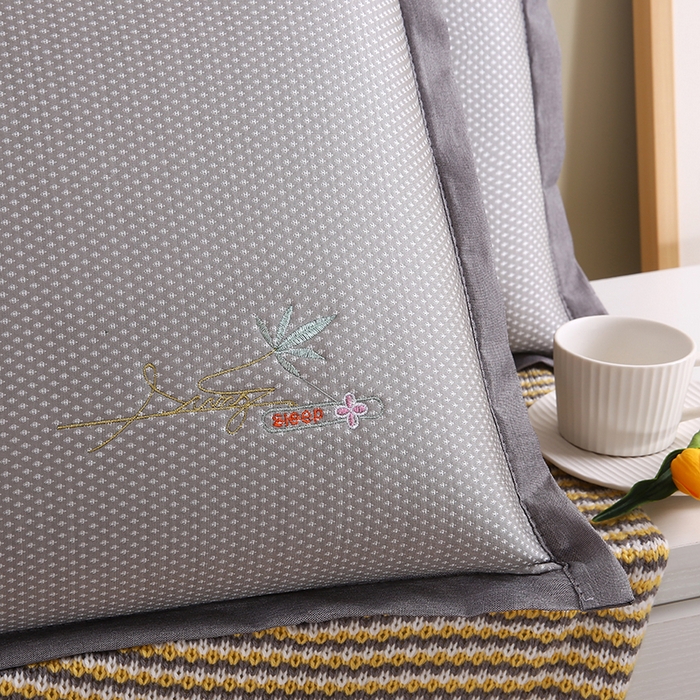 91家纺网 家纺一手货源 找家纺 小牛席业 2026新款冰藤枕套A夏凉枕套系列凉枕套夏天枕套冰丝枕套竹枕套藤枕套冰藤枕套 夏日满天星-绣花凉感枕套（灰色）